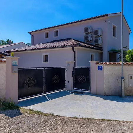 Σπίτι διακοπών Pet Friendly In *